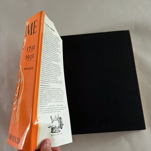 EXC 1985 Costume in Detail 1730-1930 BOOK Theatre Illustrator Designer Doll Draw - Picture 4 of 17